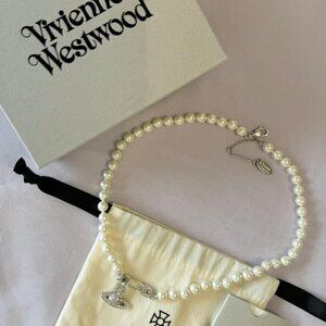 Silver Pin Saturn Pearl Necklace